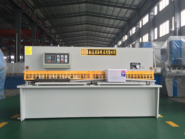 剪板机厂家发展的两大趋势是什么呢